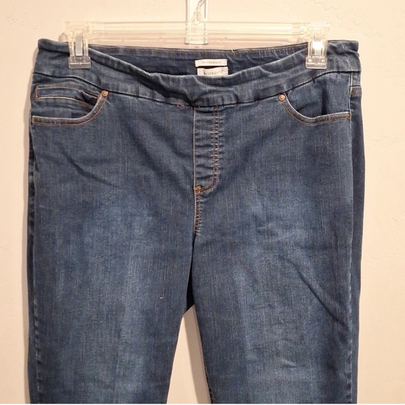 Westbound Woman High Rise Fit Straight Leg Blue Jeans Size 14W R - Picture 5 of 7